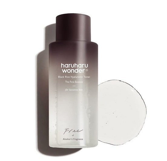 Lifestyle shot of Haruharu Wonder - Black Rice Hyaluronic Toner being used in a skincare routine, demonstrating its role as a nurturing moisturizing black rice toner.