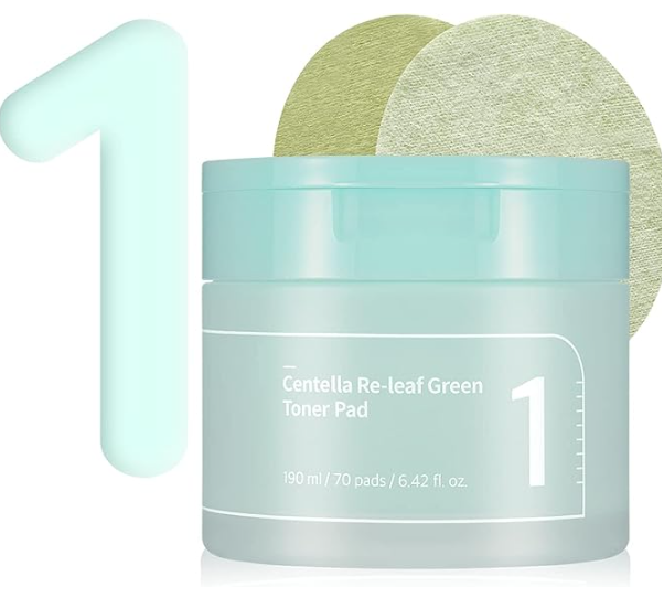 An appealing jar of Numbuzin Centella Re-Leaf Green Toner Pad accompanied by the number 1, showcasing its calming benefits.