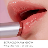 An application of rom&nd Glasting Melting Balm demonstrating its extraordinary glow on the lips, highlighting its high pigmentation.