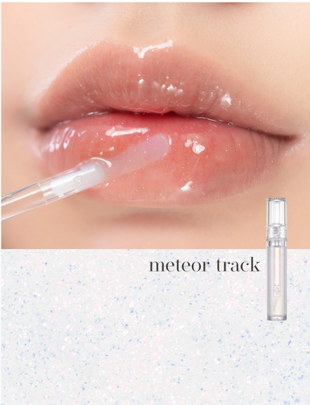 Lips glistening with rom&nd Glasting Water Gloss in Meteor Track, highlighting the glossy finish and shimmering particles.